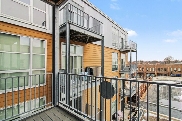 1211 Lagoon Avenue 410, Minneapolis, MN 55408