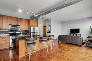 1211 Lagoon Avenue 410, Minneapolis, MN 55408