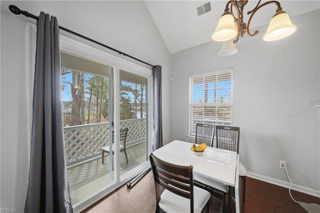 728 Inlet Quay Apt J, Chesapeake, VA 23320