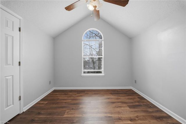 728 Inlet Quay Apt J, Chesapeake, VA 23320