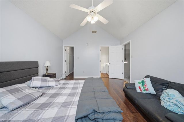 728 Inlet Quay Apt J, Chesapeake, VA 23320