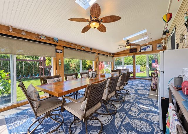 122 Evergreen Avenue, Medford, NY 11763