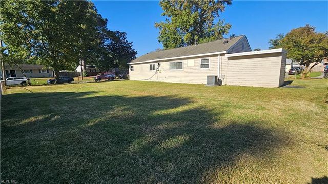 700 Lynch LN, Virginia Beach, VA 23455