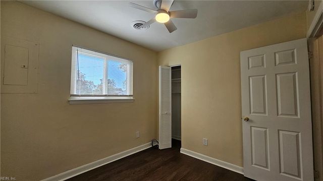 700 Lynch LN, Virginia Beach, VA 23455