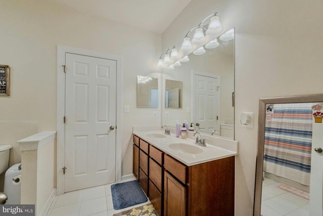 14963 CREEK POINT CT, Hillsboro, VA 20132