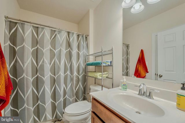 14963 CREEK POINT CT, Hillsboro, VA 20132