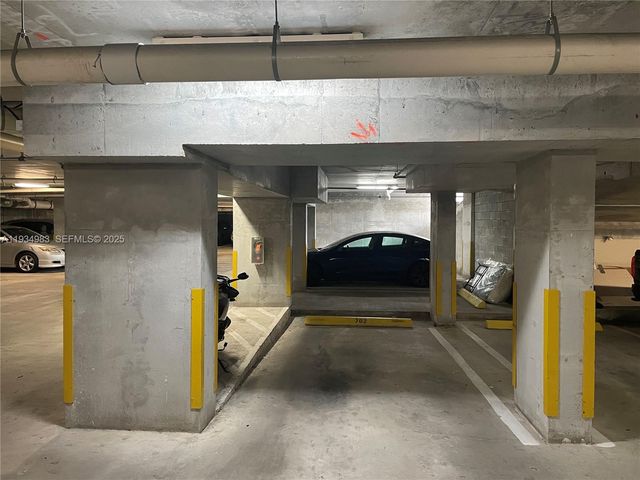 2740 SW 28th Ter 702, Miami, FL 33133