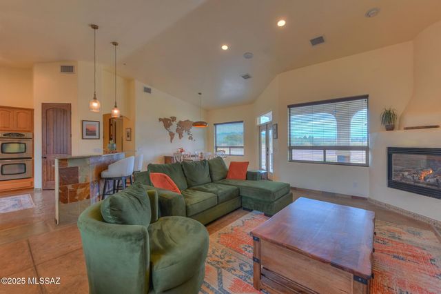 10185 S Bailando Rio, Hereford, AZ 85615