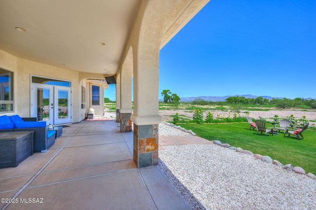 10185 S Bailando Rio, Hereford, AZ 85615