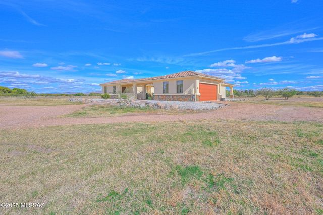 10185 S Bailando Rio, Hereford, AZ 85615