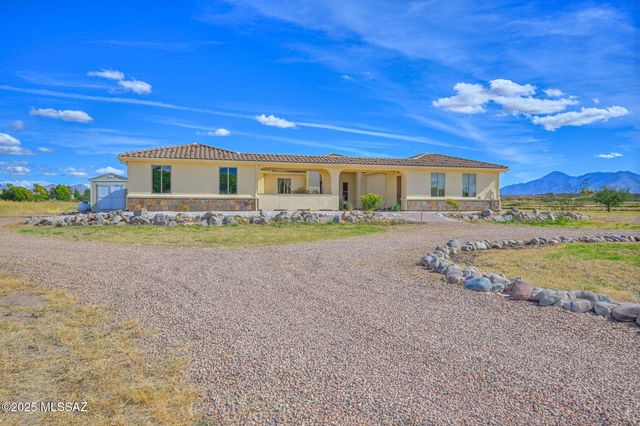 10185 S Bailando Rio, Hereford, AZ 85615