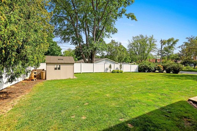 1153 HIGHVIEW LANE, Green Bay, WI 54304