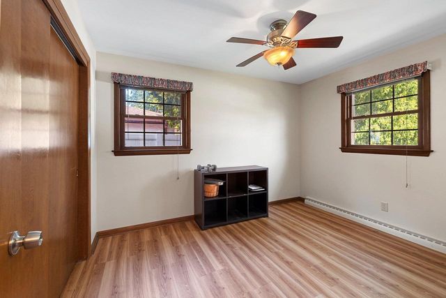 1153 HIGHVIEW LANE, Green Bay, WI 54304