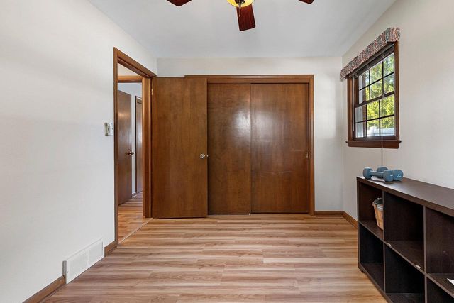 1153 HIGHVIEW LANE, Green Bay, WI 54304