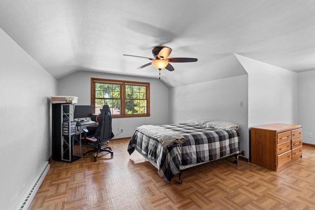 1153 HIGHVIEW LANE, Green Bay, WI 54304