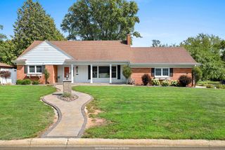 1153 HIGHVIEW LANE, Green Bay, WI 54304
