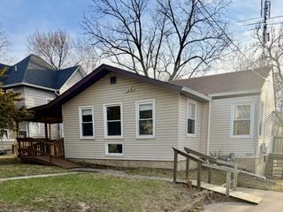 819 Madison Avenue, Dixon, IL 61021