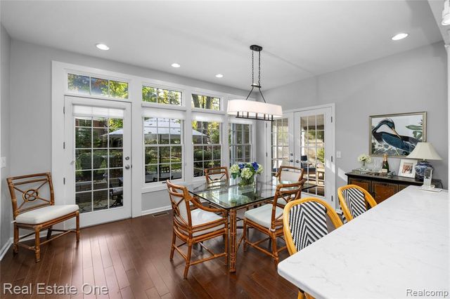 2123 Daintree Avenue, West Bloomfield, MI 48323