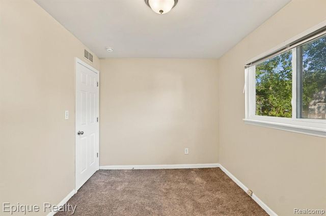 1962 Leitch Road, Ferndale, MI 48220