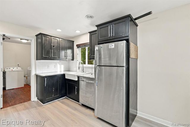 1962 Leitch Road, Ferndale, MI 48220