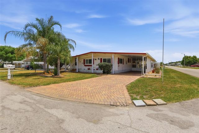 5244 MOHAWK STREET, Zephyrhills, FL 33542