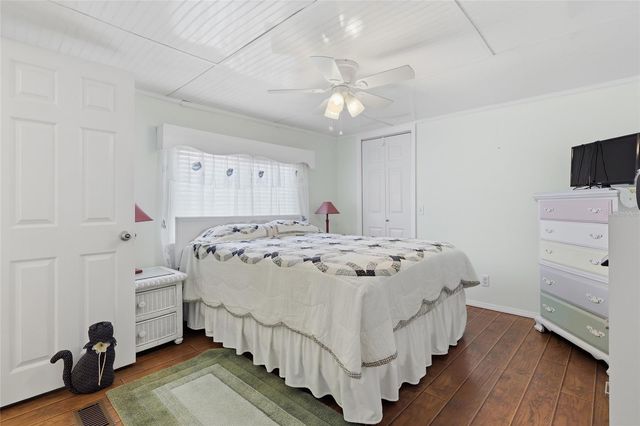 5244 MOHAWK STREET, Zephyrhills, FL 33542