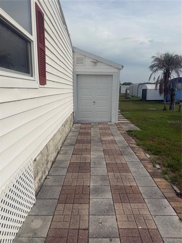 5244 MOHAWK STREET, Zephyrhills, FL 33542