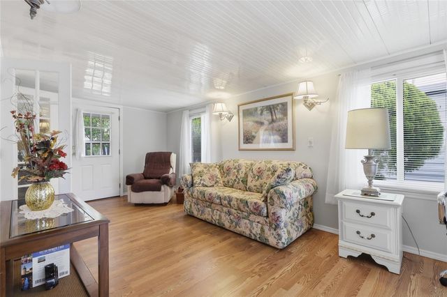 5244 MOHAWK STREET, Zephyrhills, FL 33542
