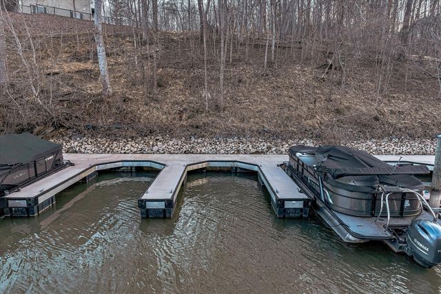 27 Hawthorn TRL, Hardy, VA 24101