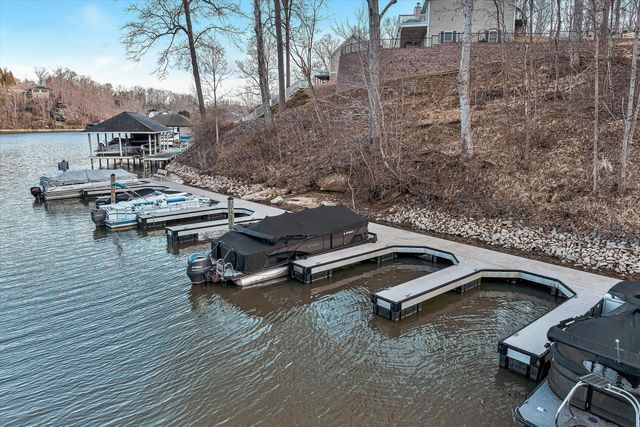 27 Hawthorn TRL, Hardy, VA 24101