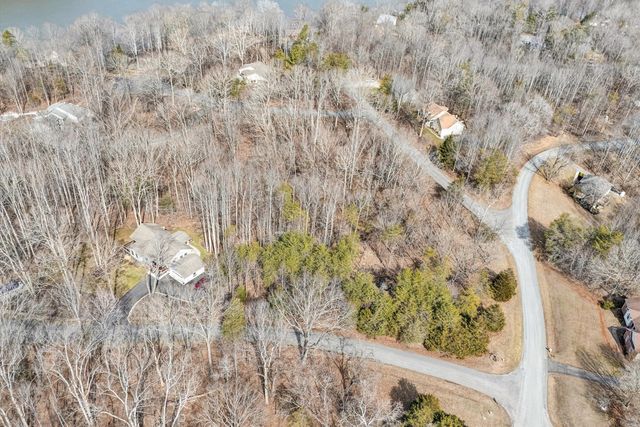 27 Hawthorn TRL, Hardy, VA 24101