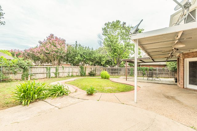 5828 Echo Bluff Drive, Haltom City, TX 76137