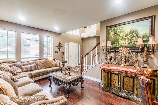 5828 Echo Bluff Drive, Haltom City, TX 76137
