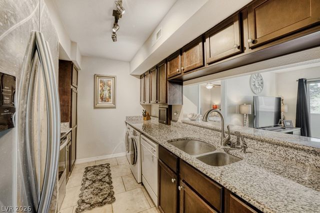 2838 Geary Place 4010, Las Vegas, NV 89109