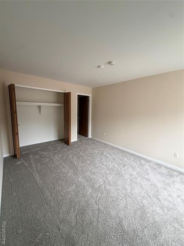 42779 Lilley Pointe Drive, Canton, MI 48187