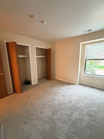 42779 Lilley Pointe Drive, Canton, MI 48187