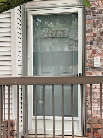 42779 Lilley Pointe Drive, Canton, MI 48187