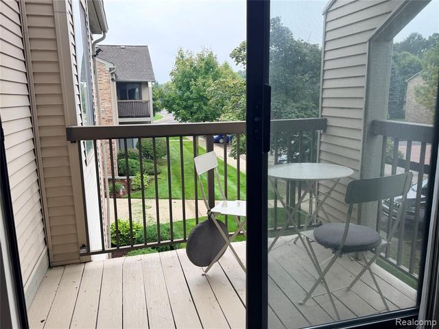 42779 Lilley Pointe Drive, Canton, MI 48187