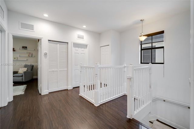 10045 NW 86th Ter, Doral, FL 33178