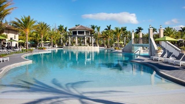 10045 NW 86th Ter, Doral, FL 33178