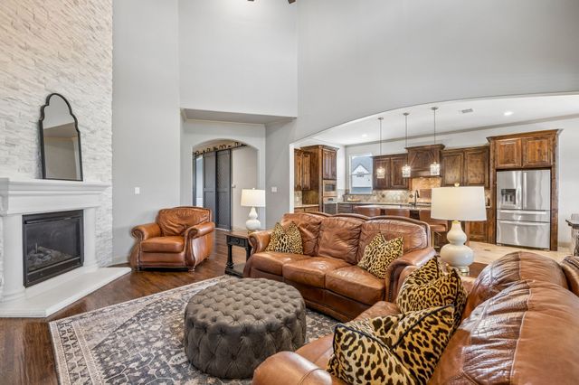 1513 Bearpath Way, Gunter, TX 75058