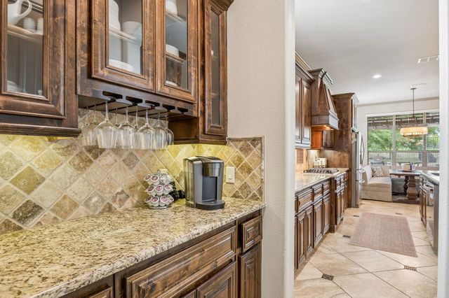1513 Bearpath Way, Gunter, TX 75058