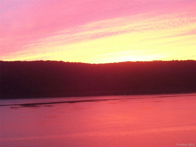 1085 Warburton Avenue 825, Yonkers, NY 10701