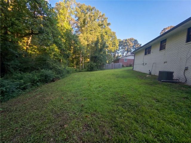 6489 N Sweetwater Road, Lithia Springs, GA 30122