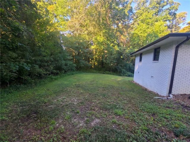 6489 N Sweetwater Road, Lithia Springs, GA 30122