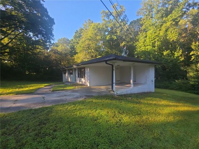 6489 N Sweetwater Road, Lithia Springs, GA 30122
