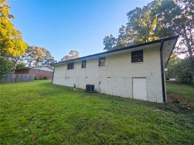 6489 N Sweetwater Road, Lithia Springs, GA 30122