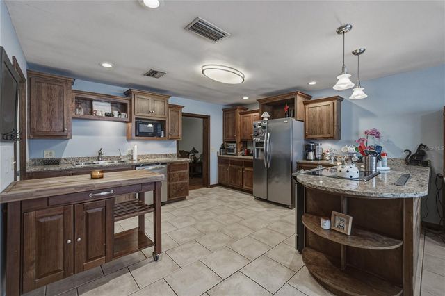 505 MAGGIE CIRCLE, Winter Haven, FL 33880