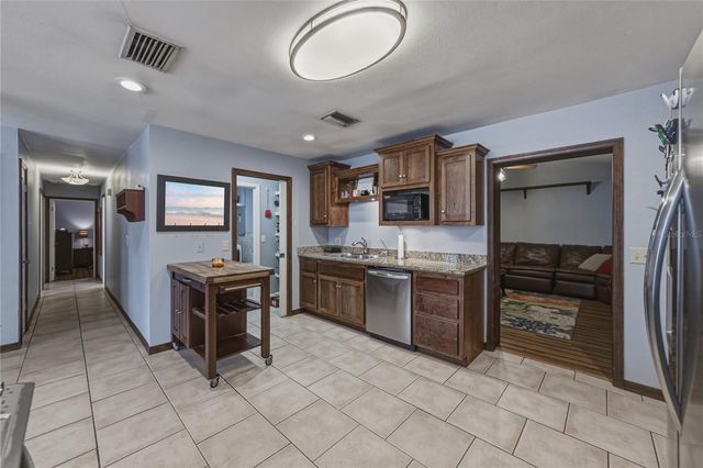 505 MAGGIE CIRCLE, Winter Haven, FL 33880