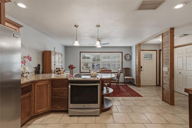505 MAGGIE CIRCLE, Winter Haven, FL 33880